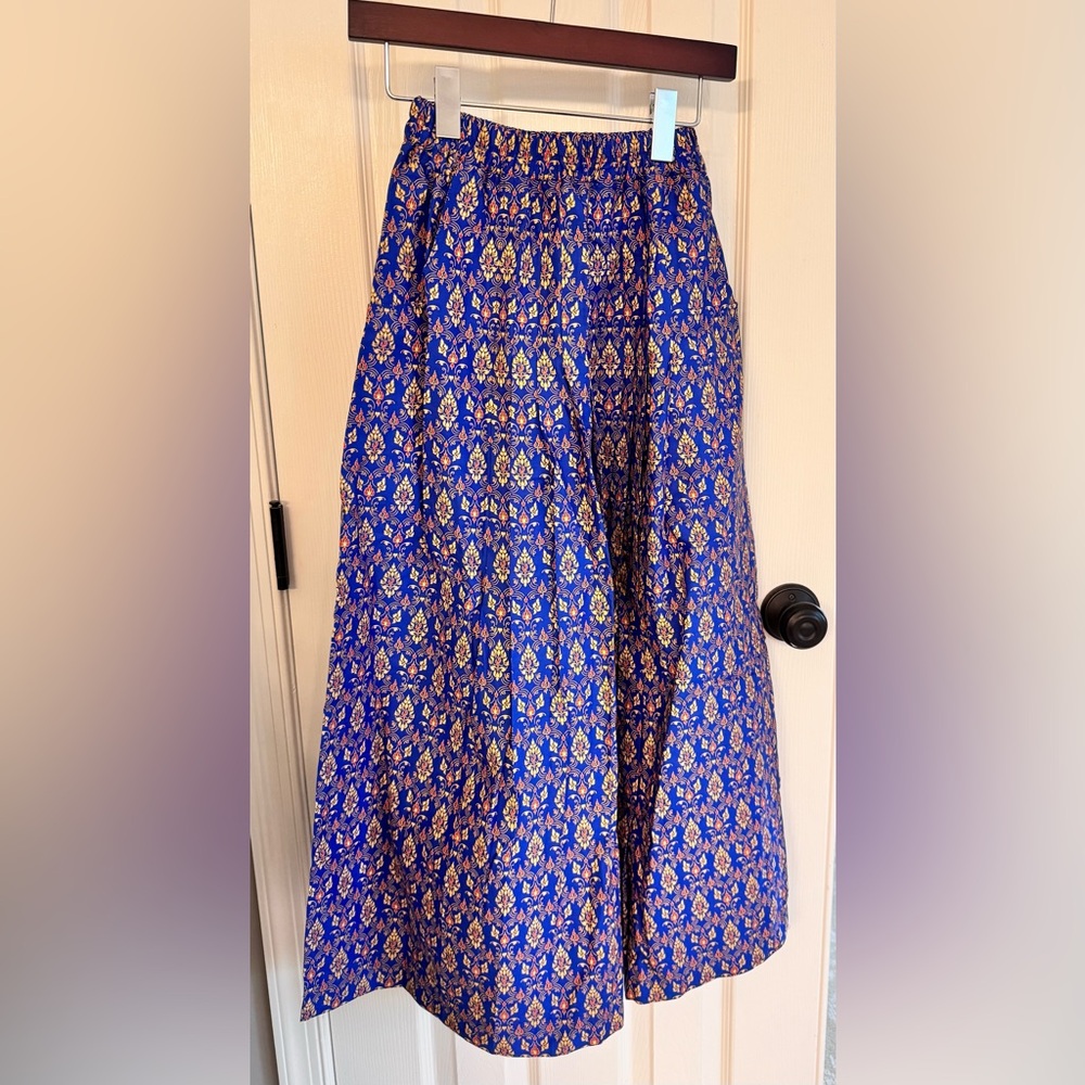 Elegant Blue Patterned Skirt